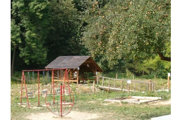 Slovacia Hotel Belušské Slatiny, Exteriorul